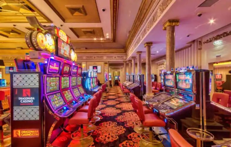 777Solts Sportsbook တွင် Myanmar National League ဘောလုံးပွဲ Live Betting ပြုလုပ်နေသည့် မြင်ကွင်း